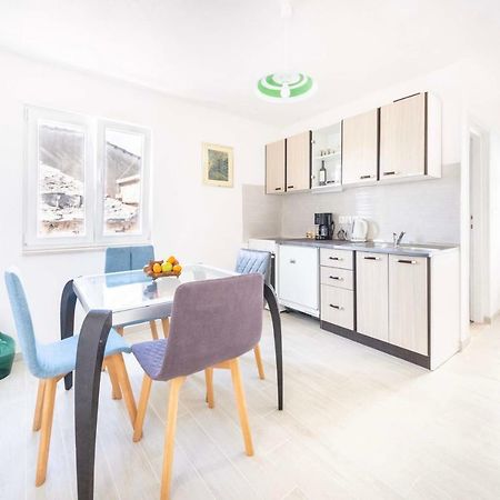 Apartmani Ada 1 Povlja  Buitenkant foto