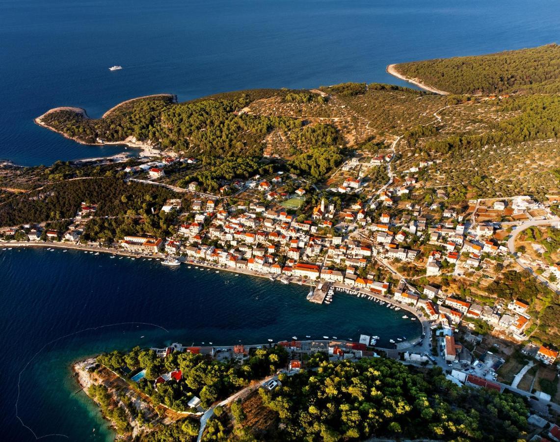 Apartmani Ada 1 Povlja  Buitenkant foto